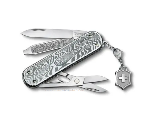 Swiss Army Classic SD Brilliant Multitool, Damascus