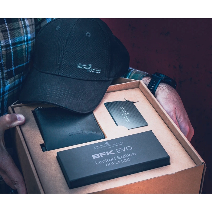 Extrema Ratio The Carry Box, BFK EVO Knife/Minimal Cap/Leather Zip Wallet/CF Card