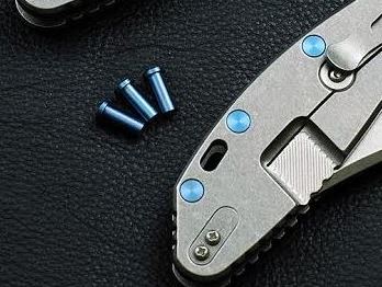 Hinderer Titanium Handle Nut Set for XM-24 4.0 - Blue