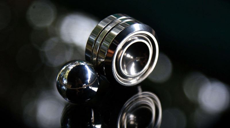 Tec Accessories Orbiter Titanium Fidget Device